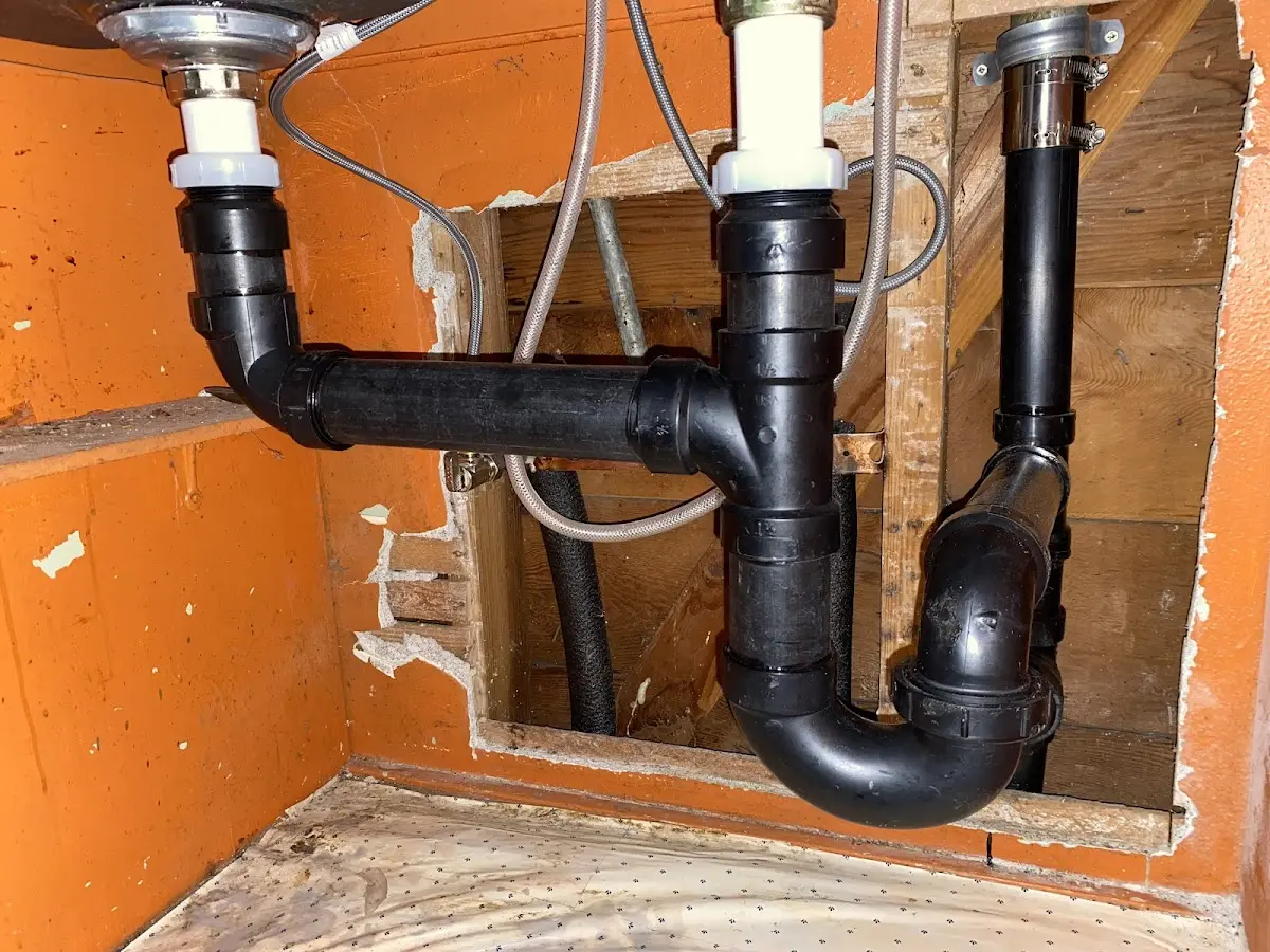 Professional Pipe Bursting equipment and tools on the job in St. Louis
