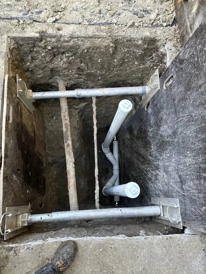 Experienced plumber completing Gas Line Repair work in St. Louis